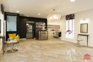 Création, conception et décoration du salon de coiffure MGB sur Chantilly