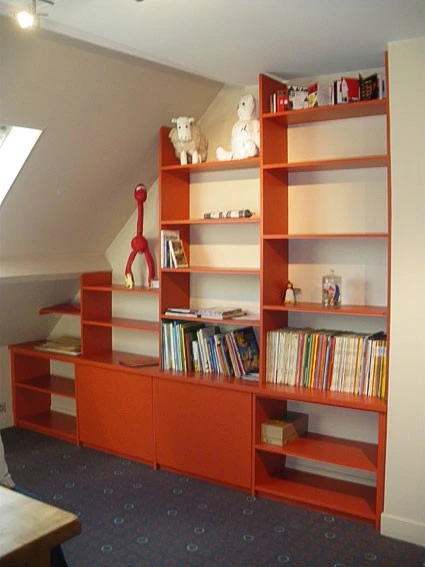 Aménagement d'un palier d'accès aux chambres en sous-pente