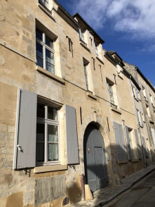 Rénovation complète d'une façade sur Senlis