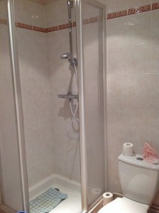 Confort, Mobilité et Sécurité pour une salle de bain existante sur Senlis