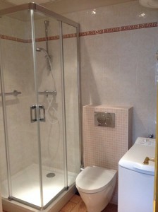 Confort, Mobilité et Sécurité pour une salle de bain existante sur Senlis