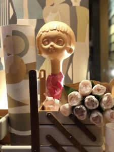 Femme aux multiples facettes - Février 2023