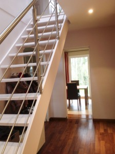 Relooking d'une entrée avec escalier