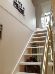 Relooking d'une entrée avec escalier
