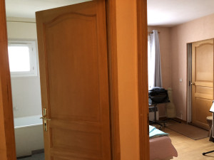 Création d'une salle de bain avec espace dressing intégré sur Ermenonville