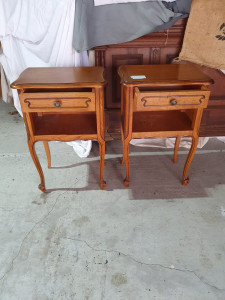 Paire de chevets